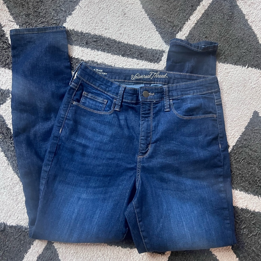 Universal Thread, high rise skinny sz 10